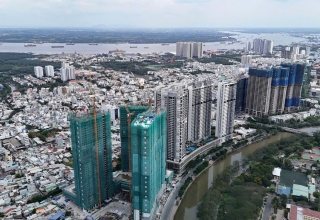 NGÀY 26/02/2025 CẤT NÓC PHÂN KHU THE INFINITI-DỰ ÁN RIVIERA POINT 